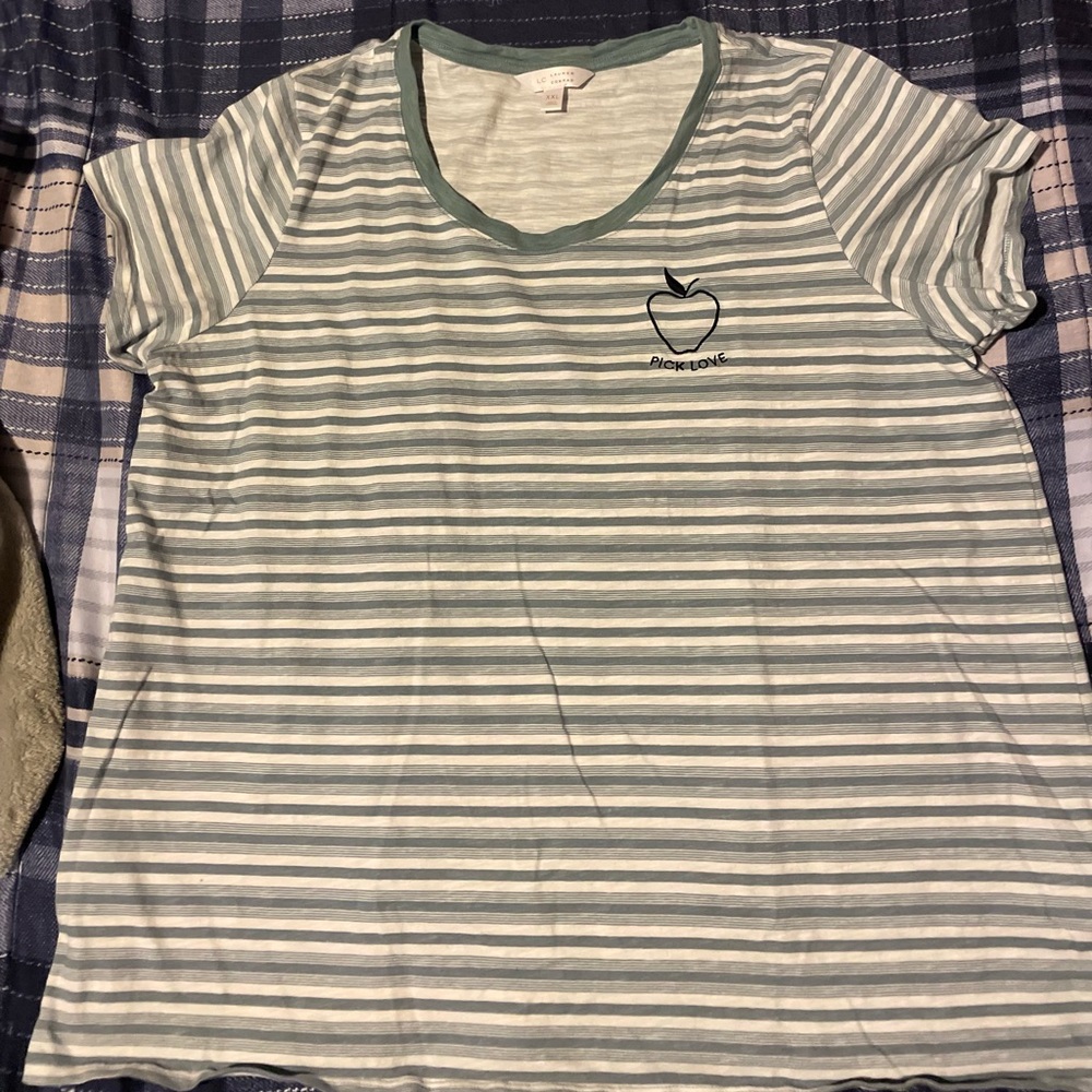 LC Lauren Conrad Green and White Top